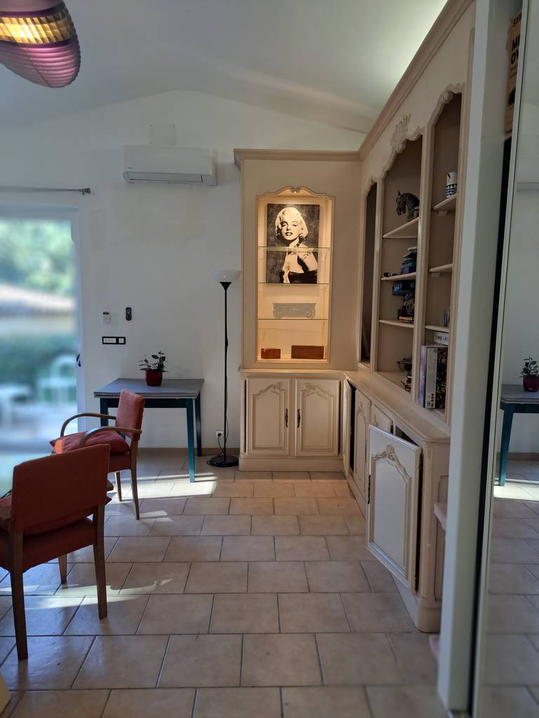 10 Mn Aix-En-Provence, A Calas-Cabries