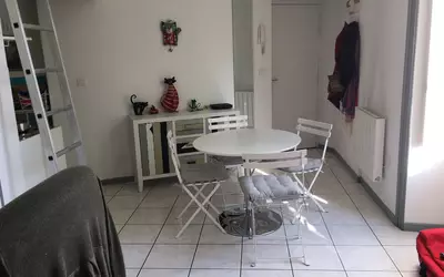 Nantes (44000)