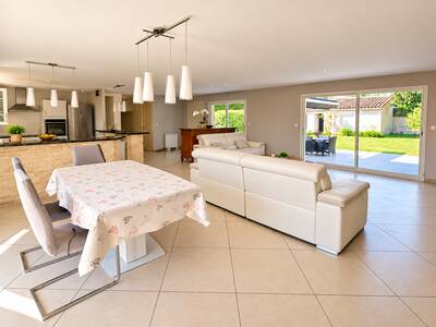 Vente maison 7 pièces Saint-Paul-Trois-Châteaux (26130)