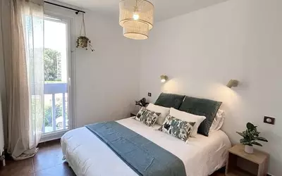 Fréjus (83600)