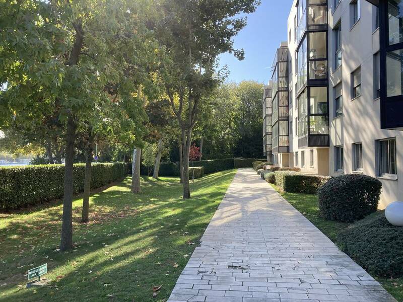 Suresnes (92150)