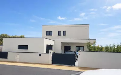 Maison 7 pièces 192 m² · à Ahuy · 192 m² · 650 000 €