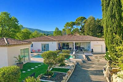 Vente maison 6 pièces Le Cannet-des-Maures (83340)