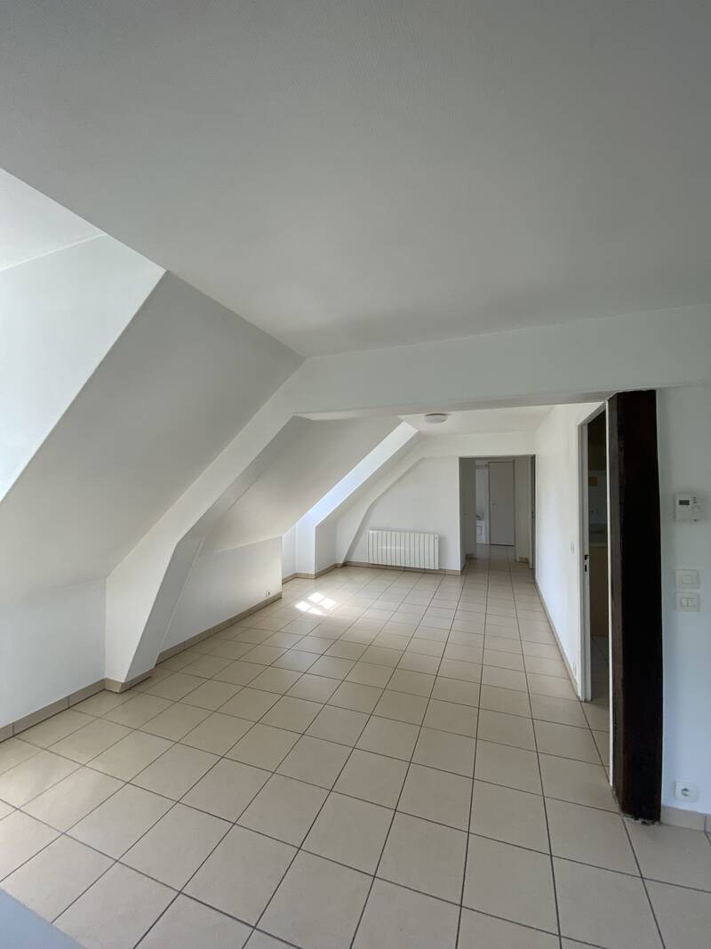 Coulommiers (77120)