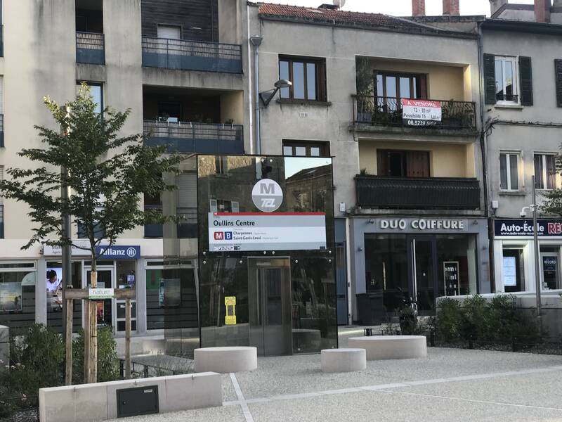 Oullins (69600)