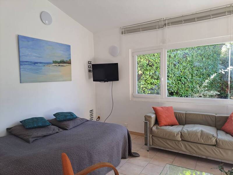10 Mn Aix-En-Provence, A Calas-Cabries