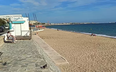 - 200 M Plage