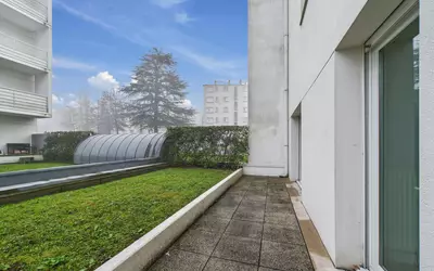 Nantes (44300)