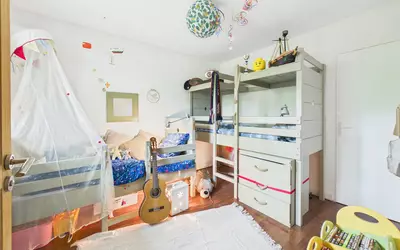 Bègles-Jolie Échoppe Avec Jardin De 283M2-