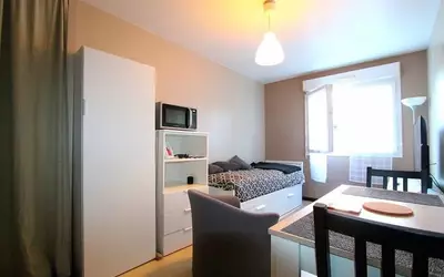 Nantes (44000)