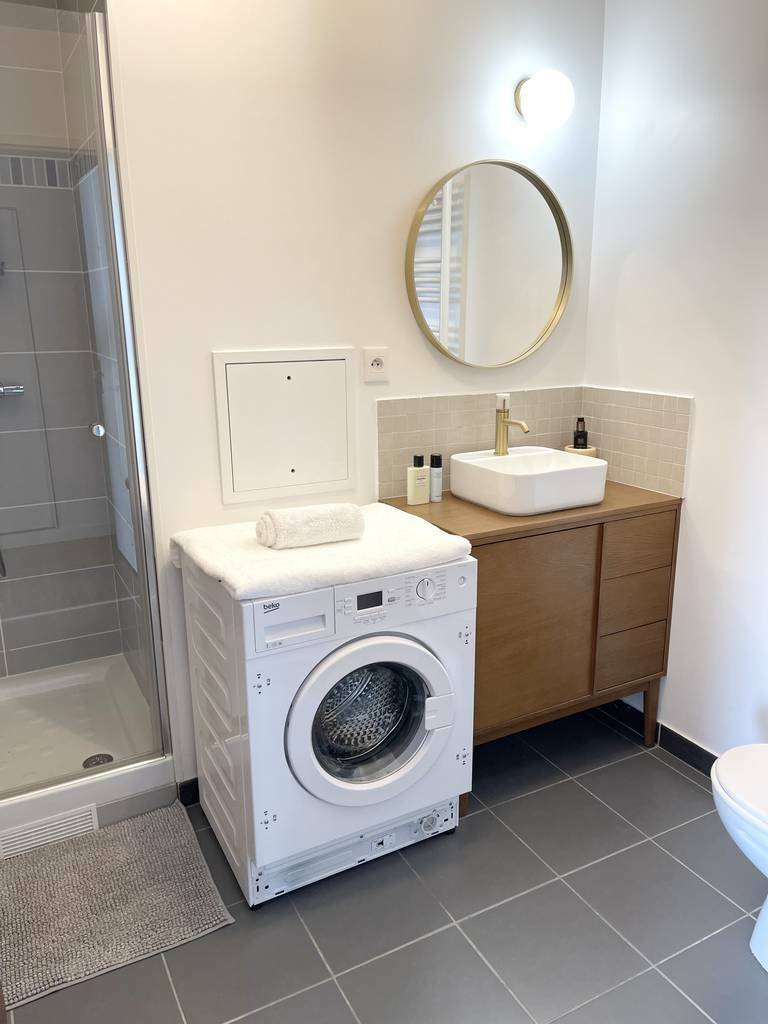 Saint-Ouen-Sur-Seine (93400)
