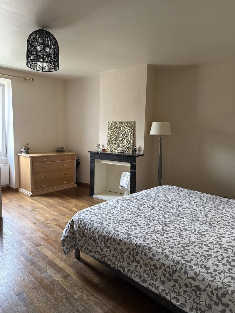 Ville-Saint-Jacques (77130)