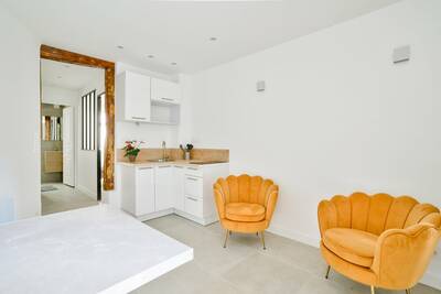 Location appartement 2 pièces Paris 18e