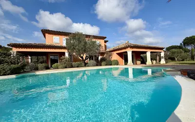 Grimaud (83310)
