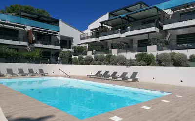 Fréjus (83600)