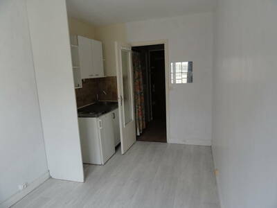 Location appartement studio Paris 20e