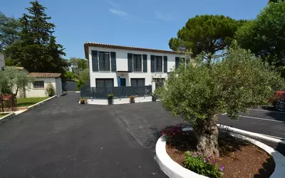 Mougins (06250)