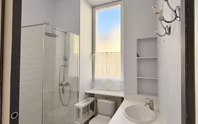 Angers (49000)