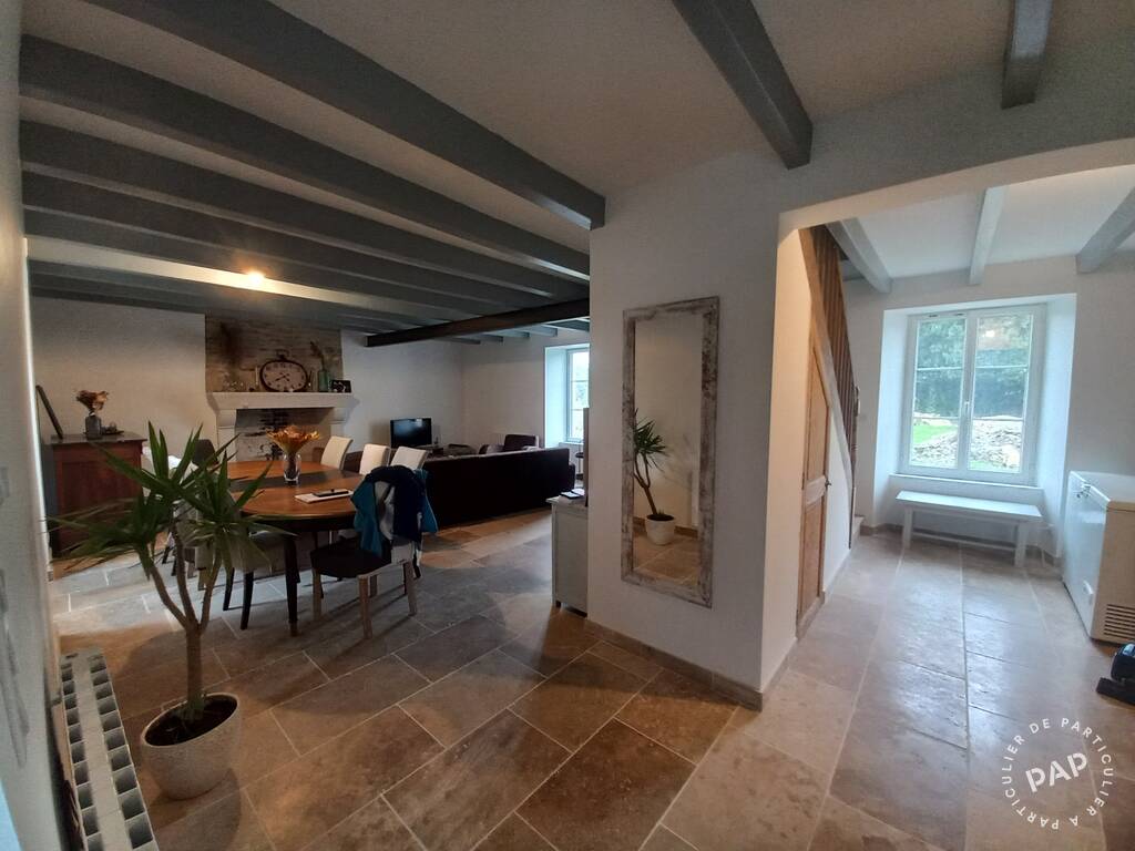 Vente maison 240 m² Lezay (79120)