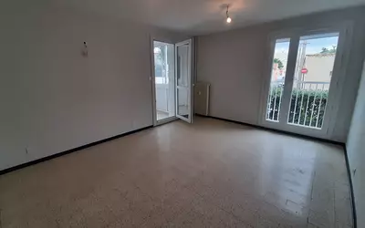 Nîmes (30000)