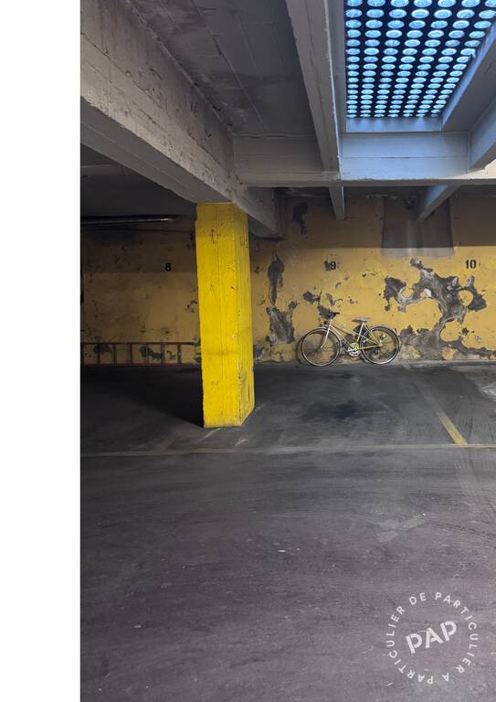 Parking 13 m² · à Paris 17e · 13 m² · 42 000 €