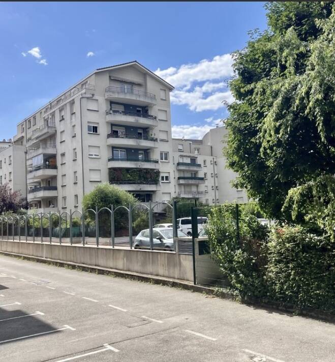 Grenoble (38000)