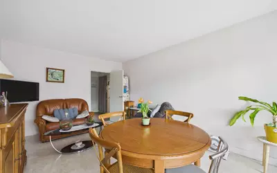 Nantes (44200)