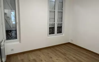 Paris 11E