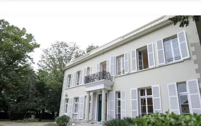 Maison-Rouge (77370)