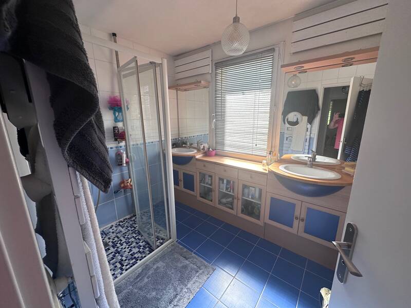 Montreuil (93100)