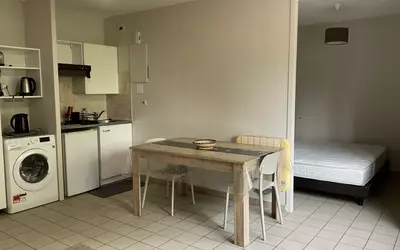 Nantes (44000)
