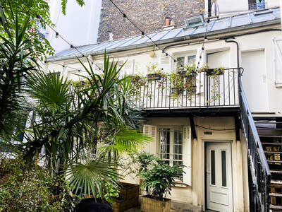 Location appartement studio Paris 18e