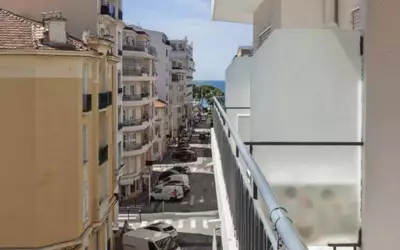 Cannes (06150)