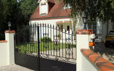 Mézières-Lez-Cléry (45370)