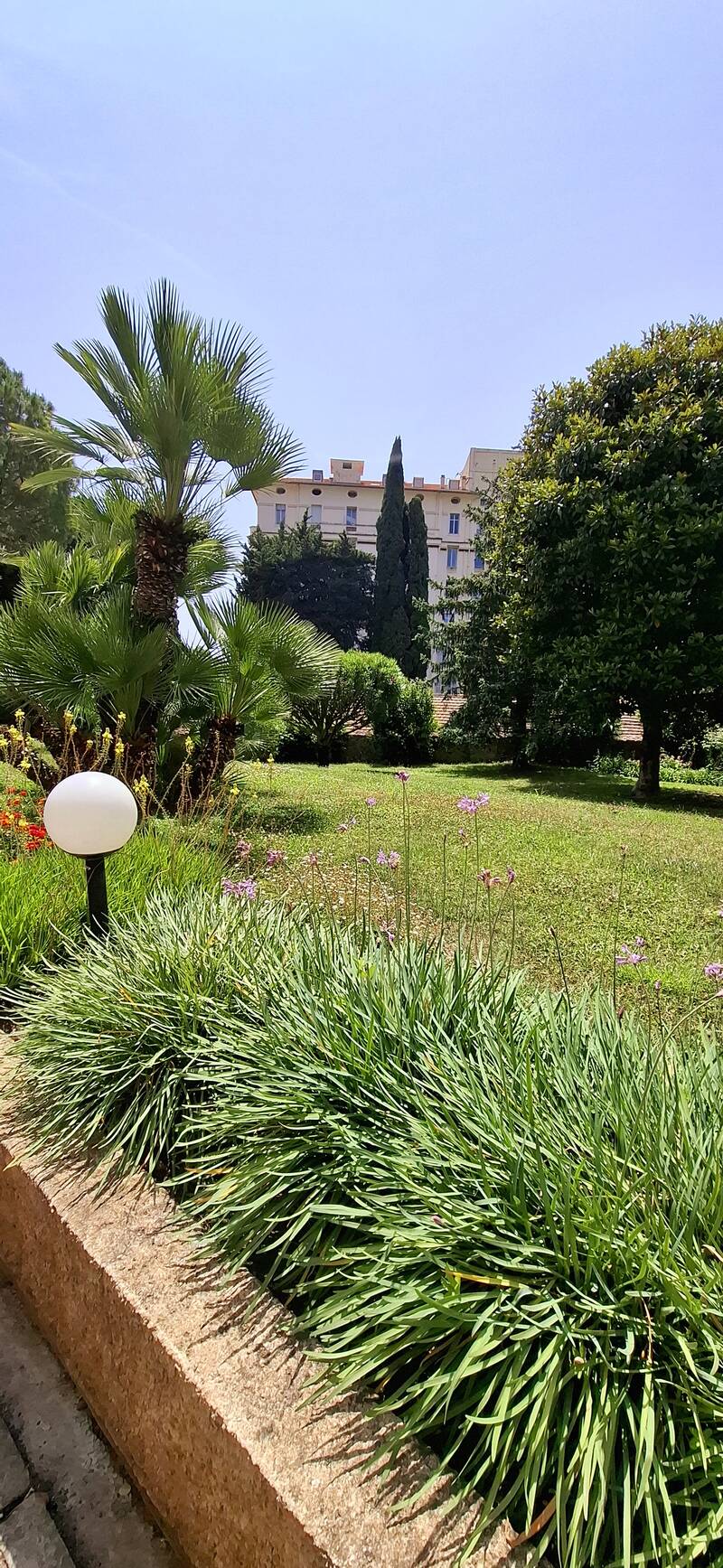 Cannes (06150)