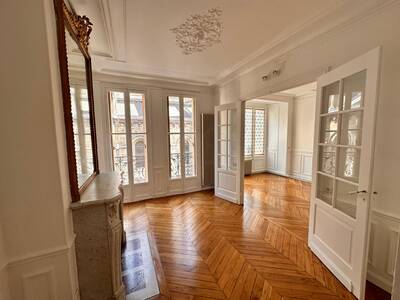 Vente appartement 4 pièces Paris 11e
