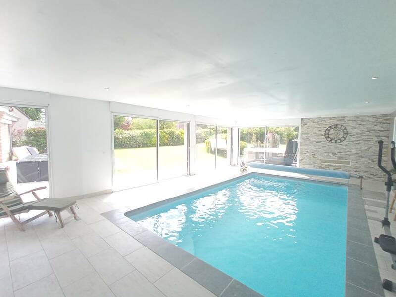 + 2 Studios, À Vimy (62580)