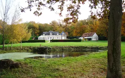 Cour-Cheverny (41700)