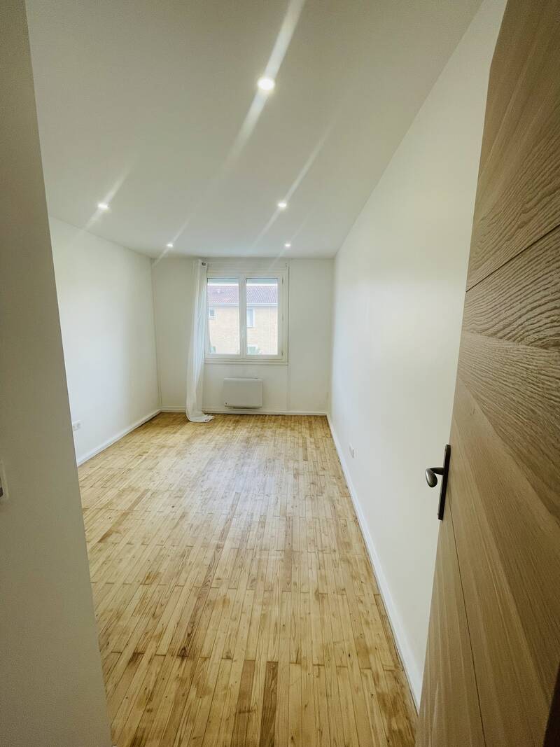 Givors (69700)
