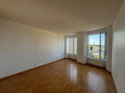 Location appartement 4 pièces Vire (14500)