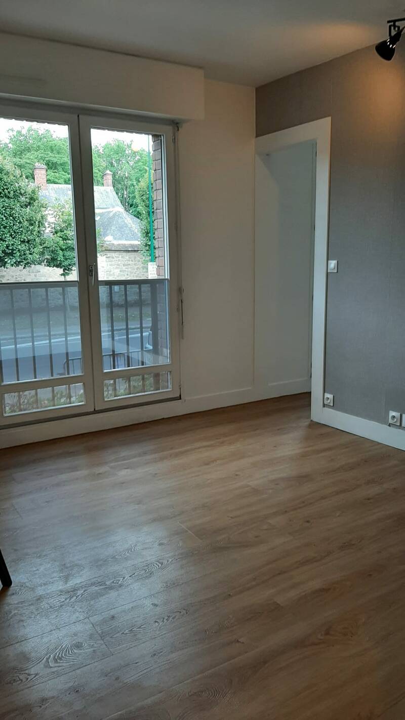 Fontainebleau (77300)