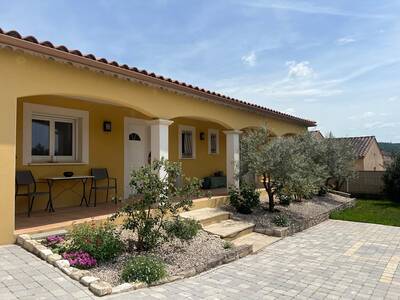 Location maison 5 pièces Saint-Julien-les-Rosiers (30340)