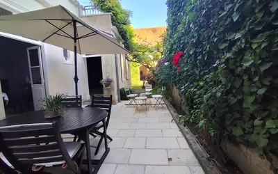 De Caractère  De 1860 240 M² + Grange Et Jardin Clos - Saint-Amand-Montrond (182