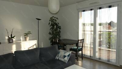 Vente appartement 3 pièces La Rochette (77000)