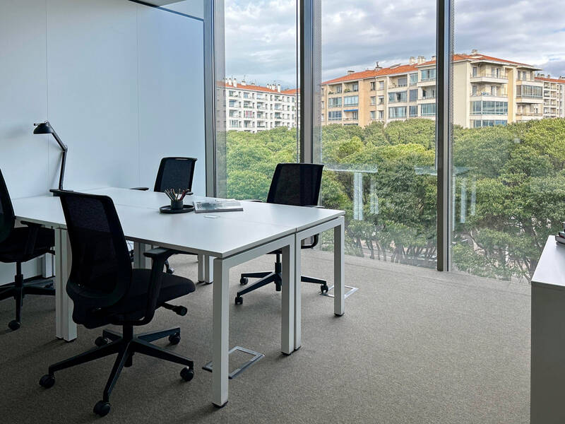Bureaux, local professionnel Marseille 8E - 30&nbsp;m² - 1.329&nbsp;&euro;