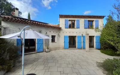 Quatre Chambres Et Un Terrain D'environ 1500M2Tourrettes-Sur-Loup (06140)