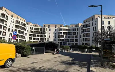 Issy-Les-Moulineaux (92130)