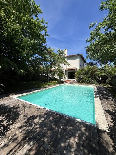 Vente maison 8 pièces Pessac (33600)