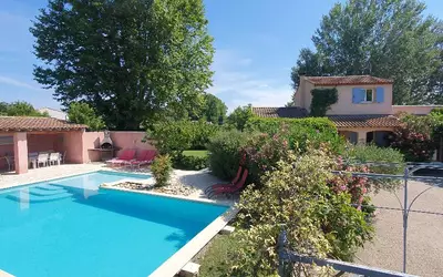 + Annexe L'isle-Sur-La-Sorgue (84800)