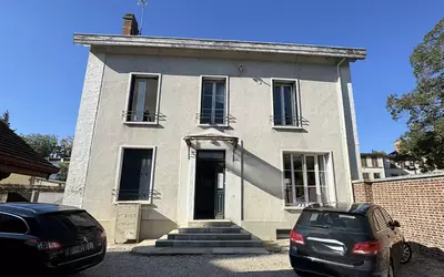 Troyes (10000)